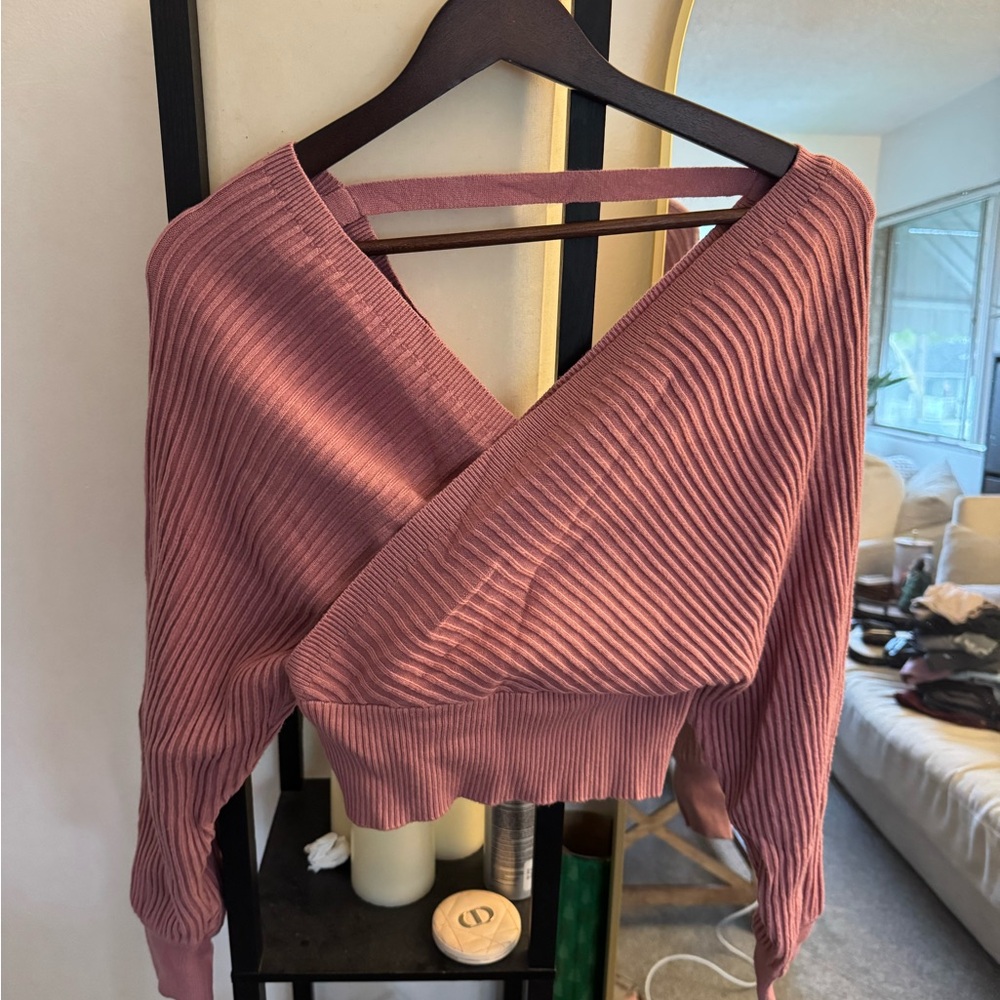 Windsor Pink V-Neck Sweater with Ribbed Texture